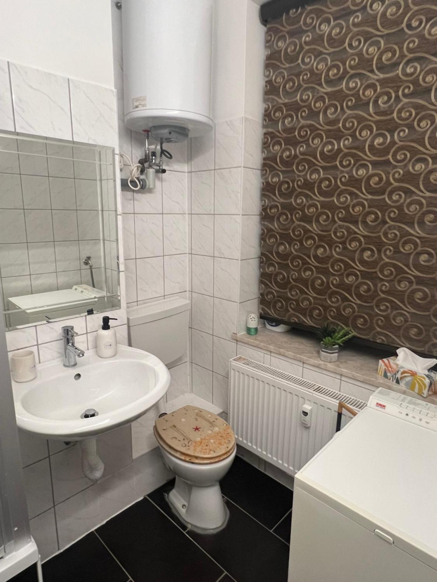 2-zimmer - Sj *